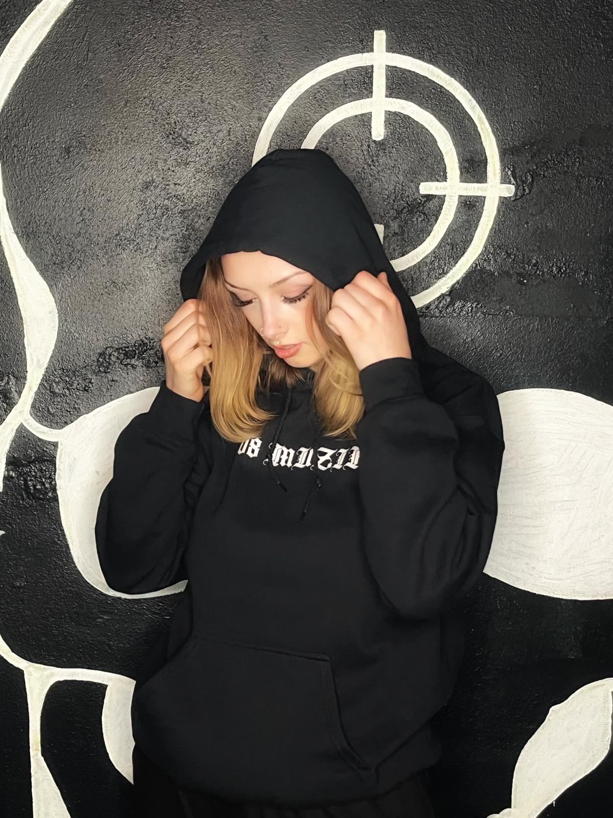 Bild von '808 Muzik Old English' - HOODY [schwarz]